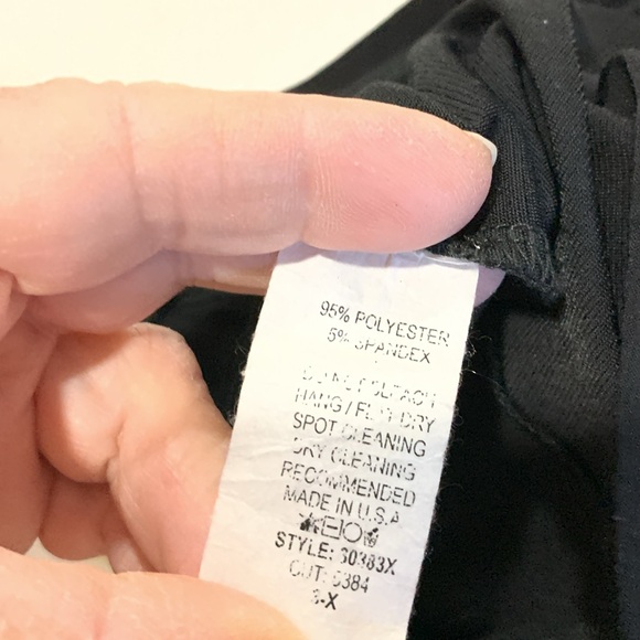 Dress - Picture 6 of 6